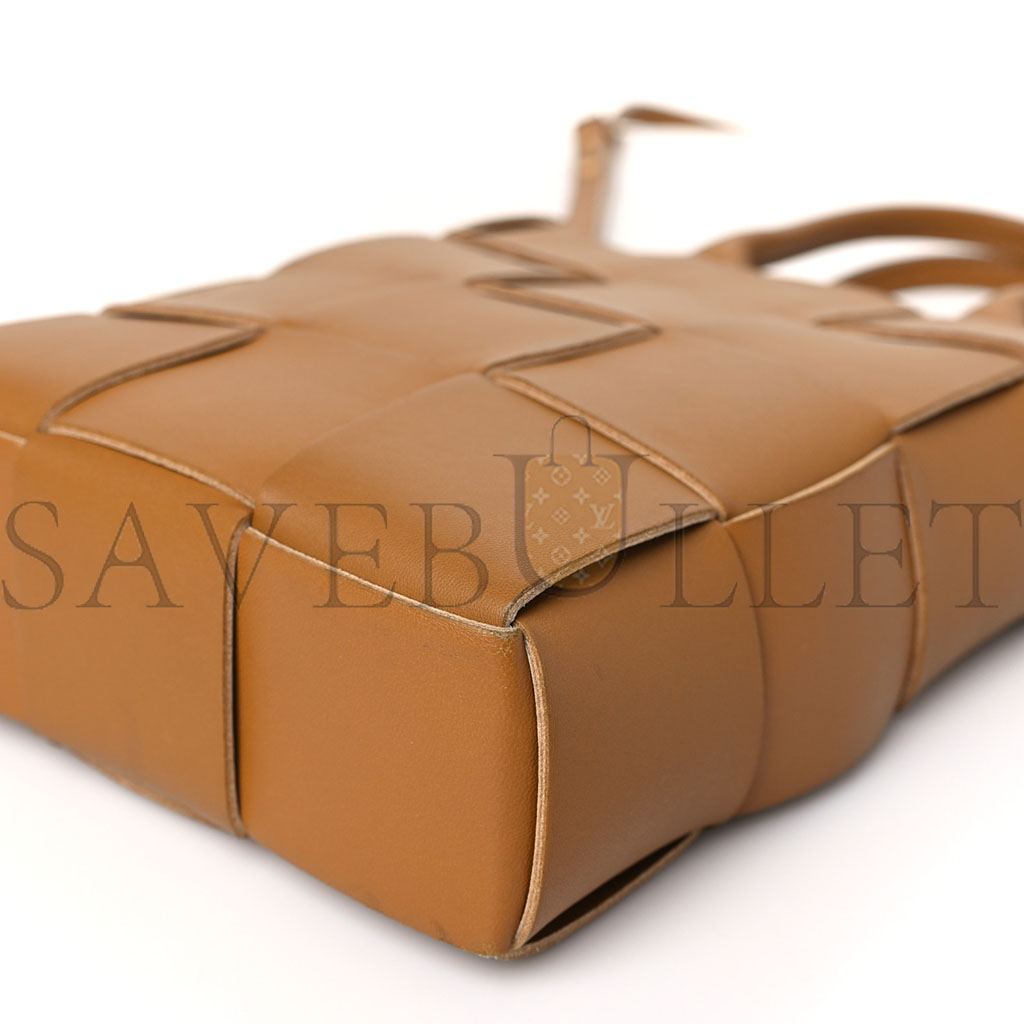 BOTTEGA  VENETA LAMBSKIN MAXI INTRECCIATO MINI NORTH SOUTH CASSETTE TOTE CAMEL GOLD (27*24*5cm)