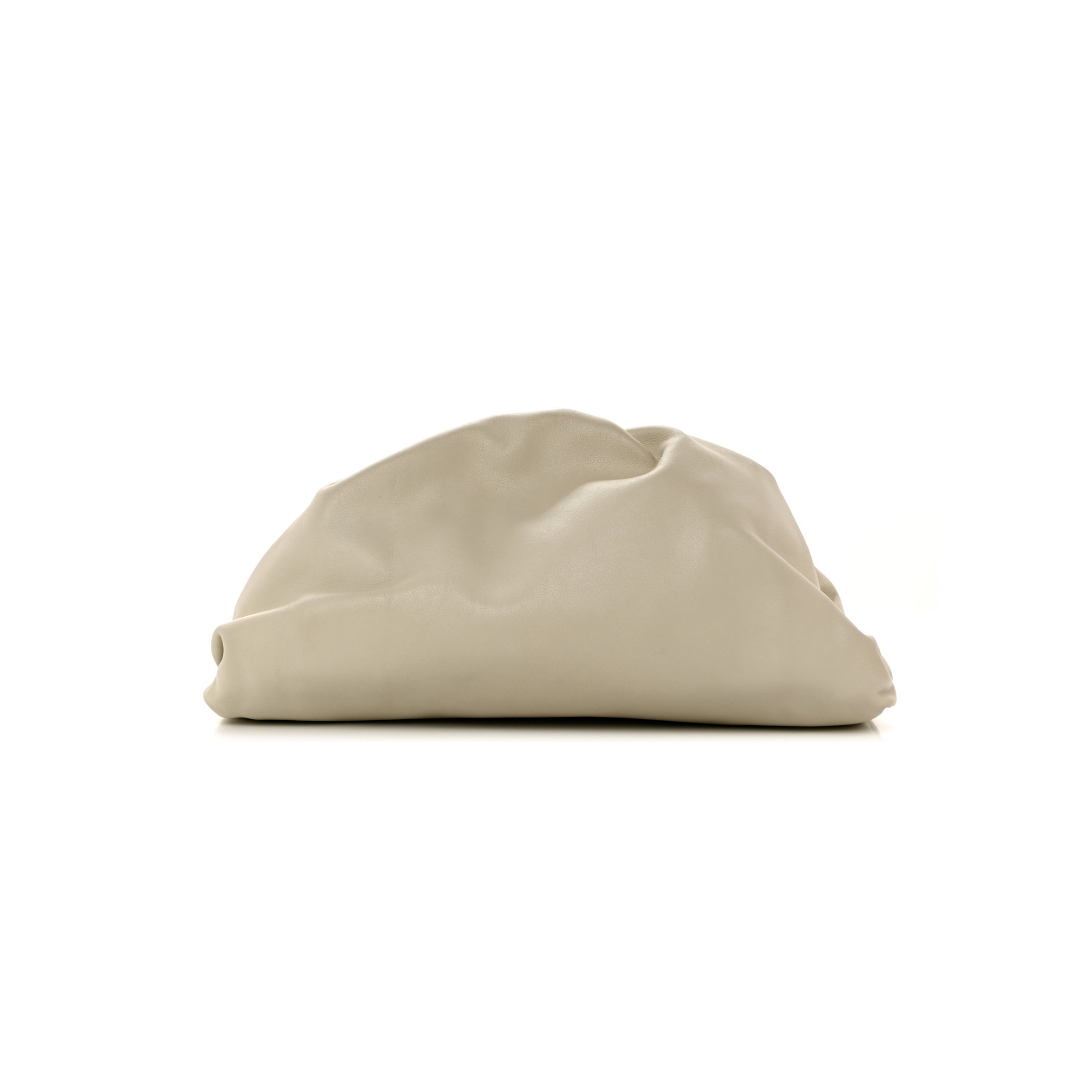 BOTTEGA VENETA SMOOTH BUTTER CALF THE POUCH OVERSIZED CLUTCH PLASTER (37*22*8cm)